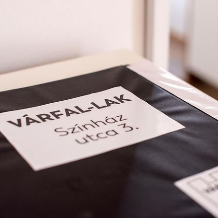Varfal-Lak Apartman Шопрон Екстер'єр фото