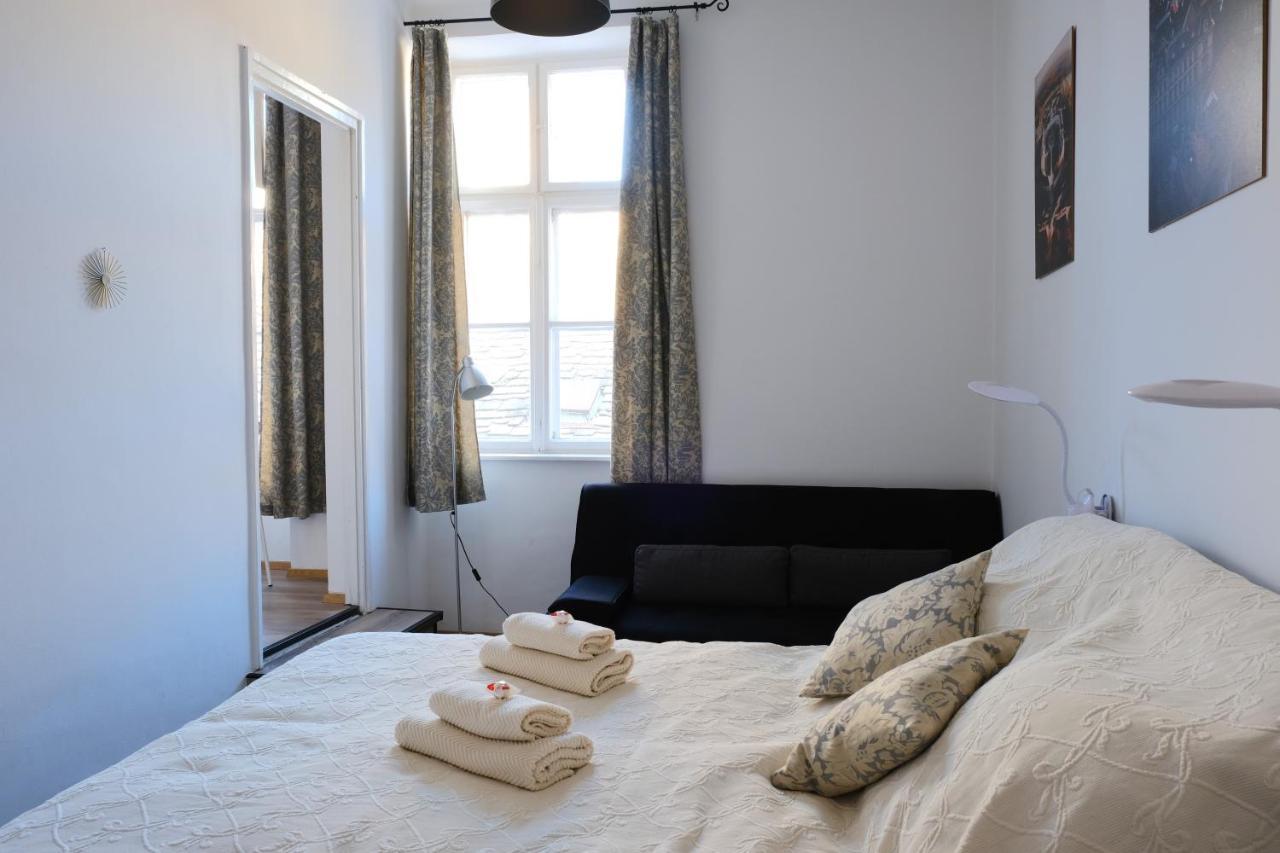 Varfal-Lak Apartman Шопрон Екстер'єр фото