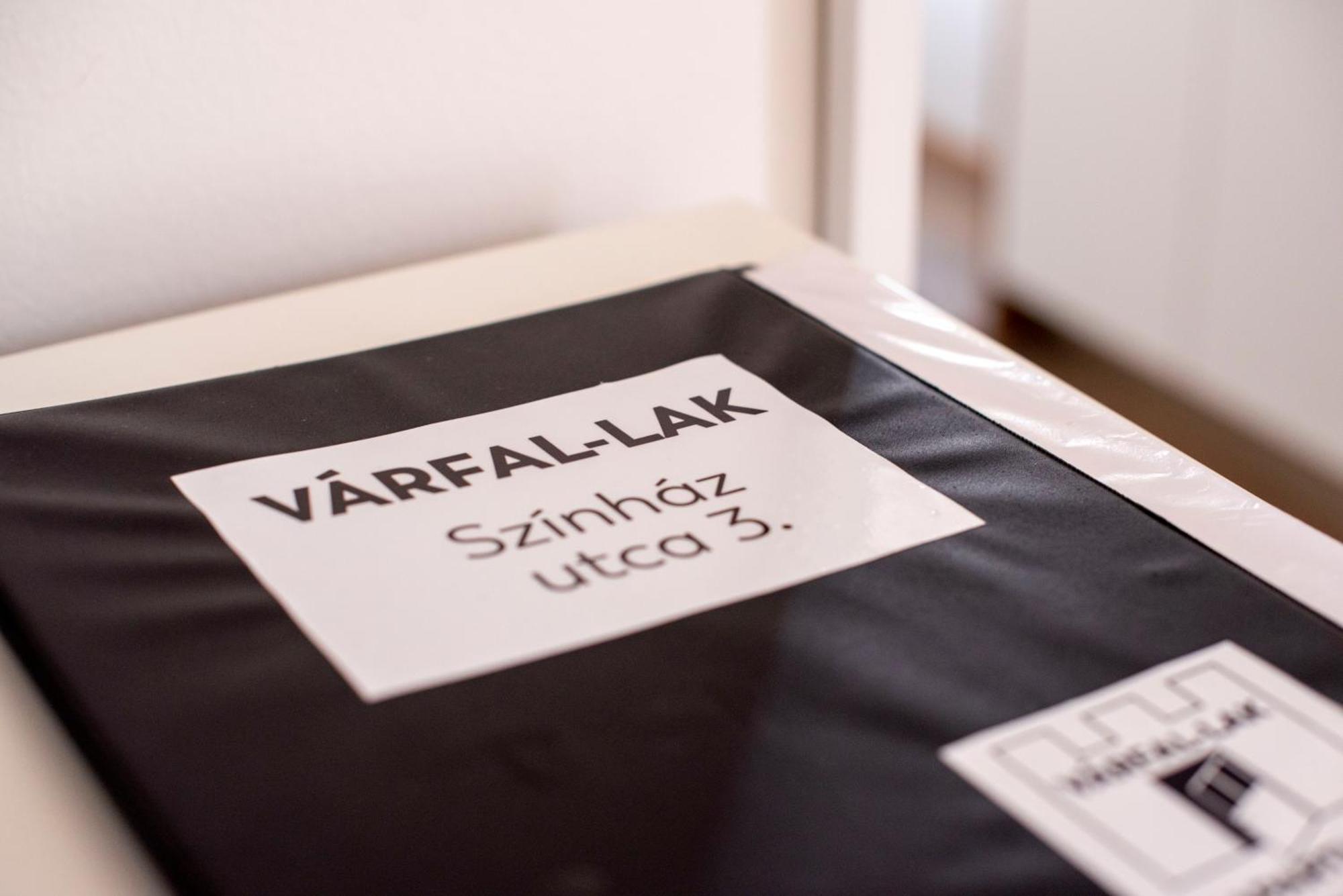 Varfal-Lak Apartman Шопрон Екстер'єр фото