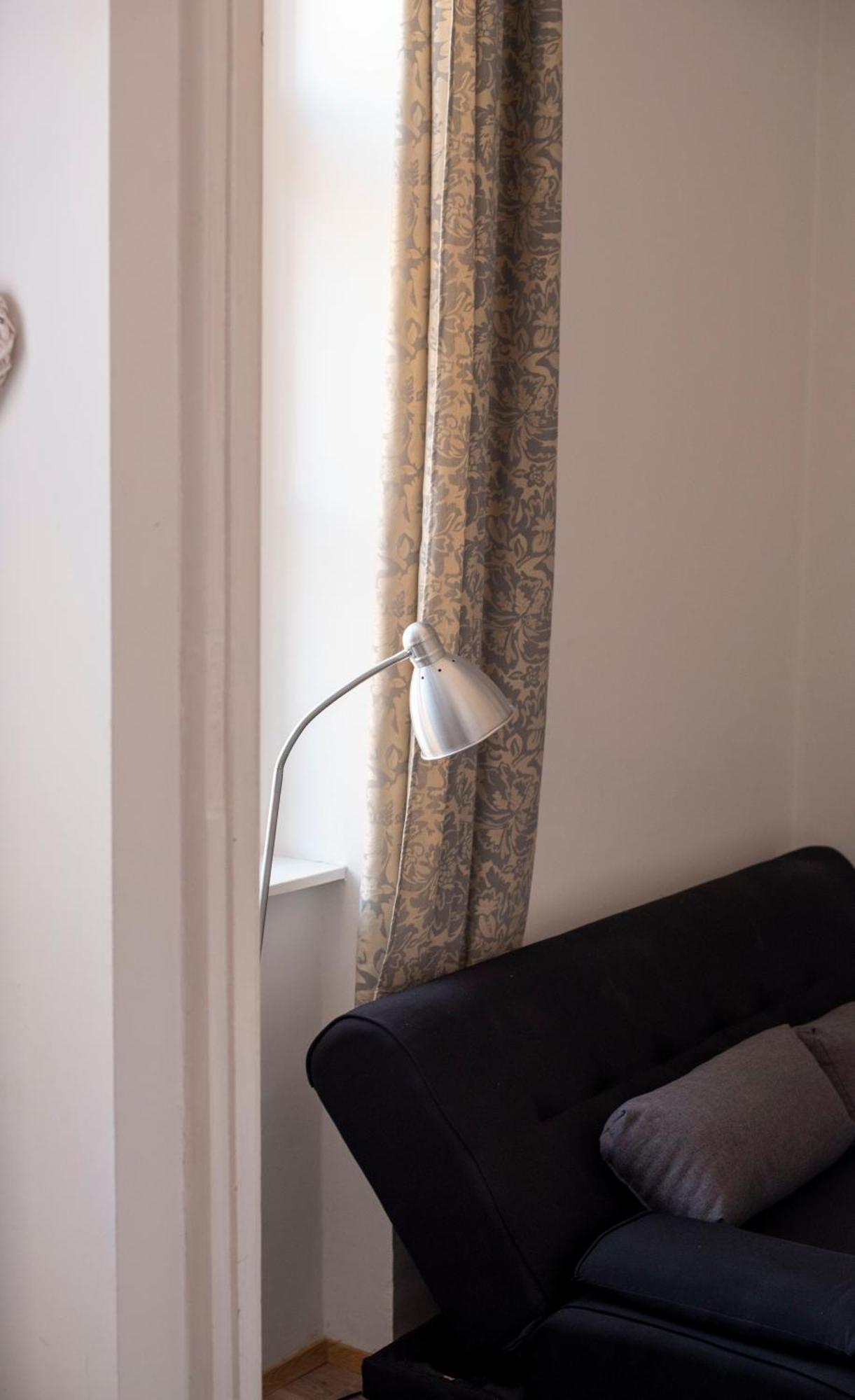Varfal-Lak Apartman Шопрон Екстер'єр фото
