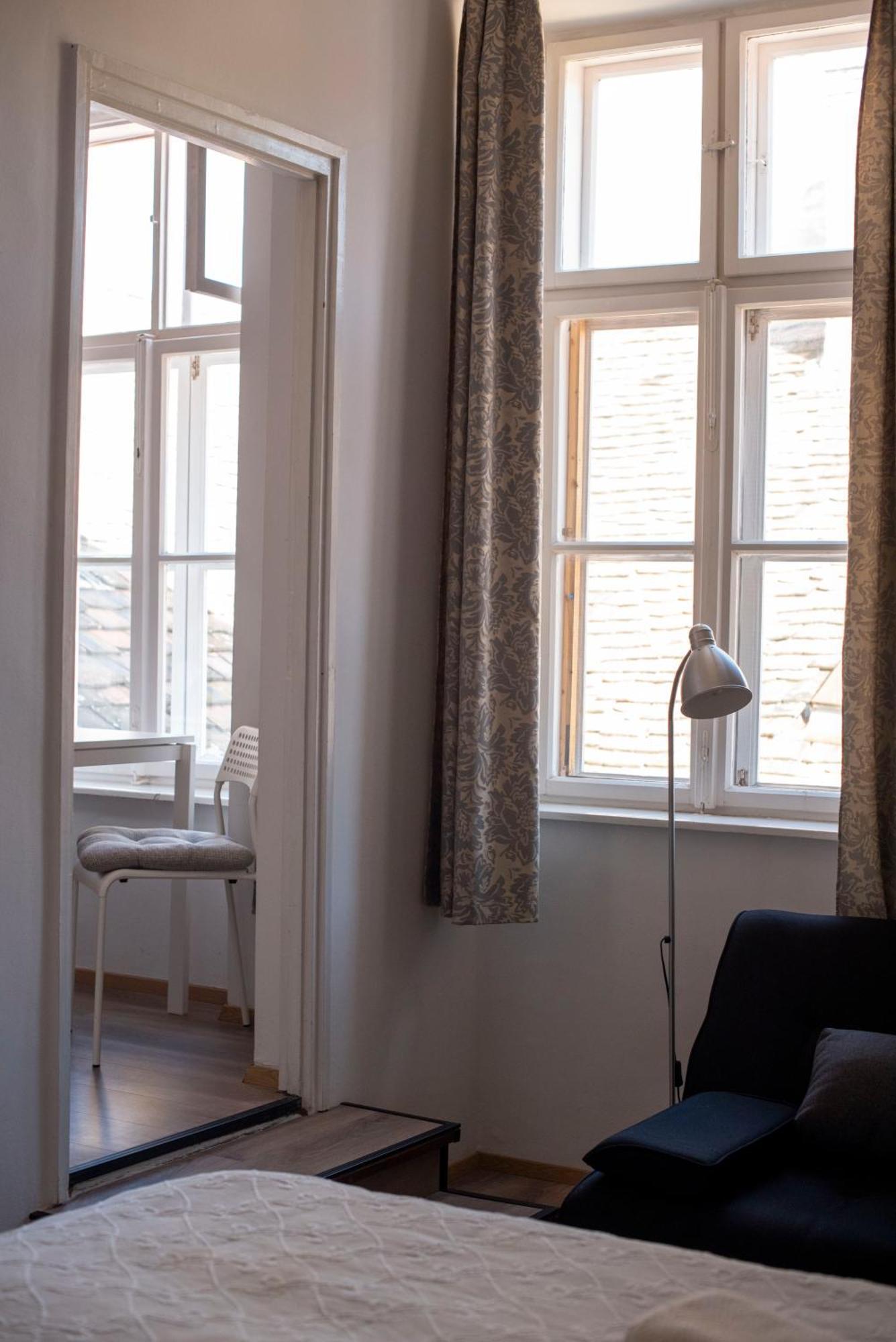 Varfal-Lak Apartman Шопрон Екстер'єр фото