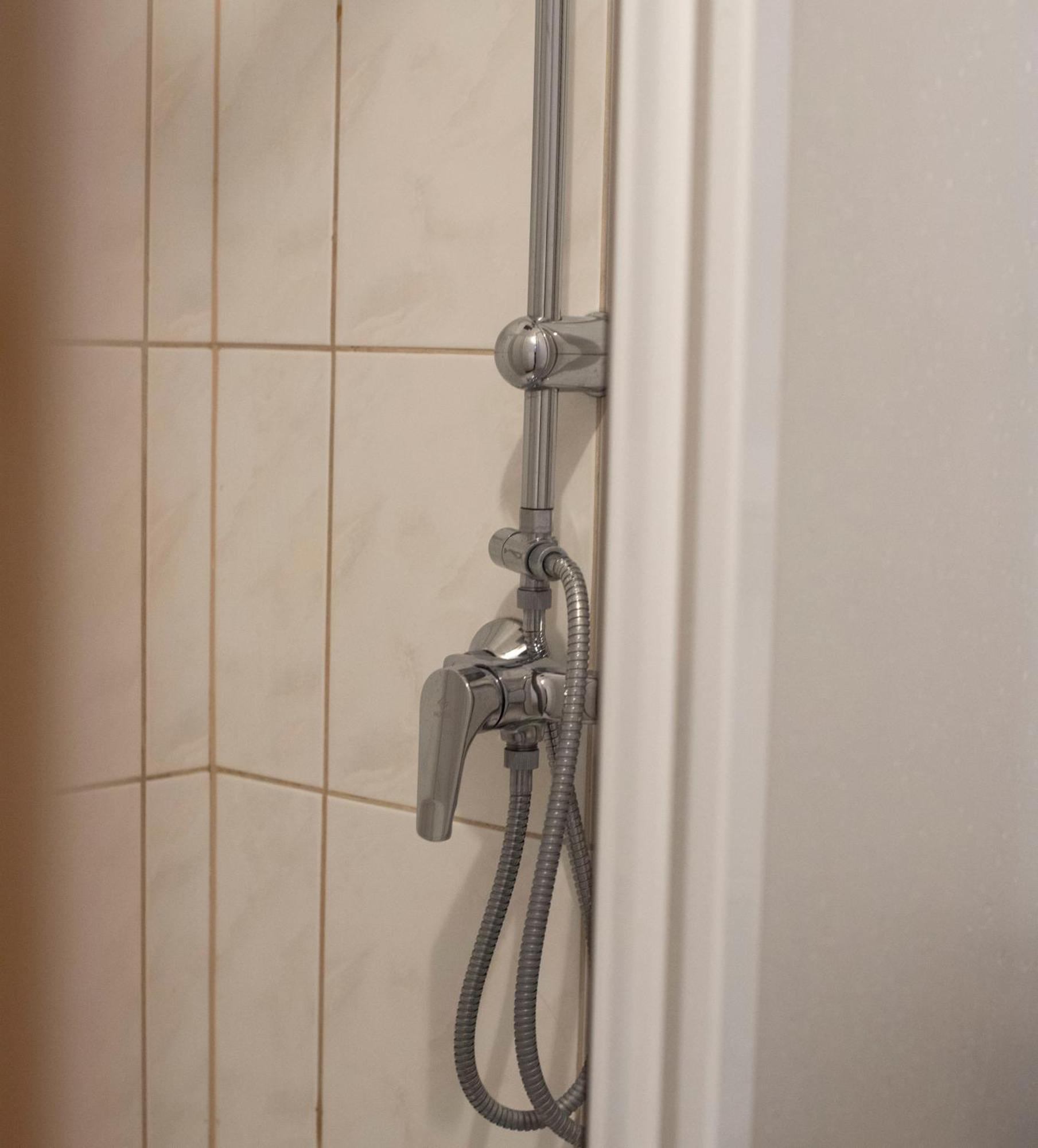 Varfal-Lak Apartman Шопрон Екстер'єр фото